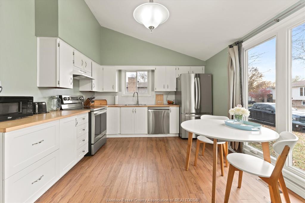 10035 Aspen Lane, Windsor, ON