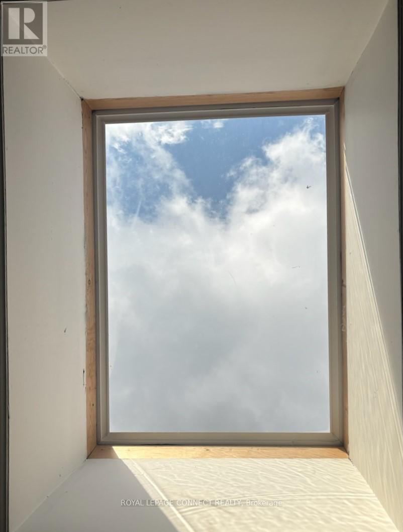 4 - 68 Harwood Avenue S, Ajax, ON