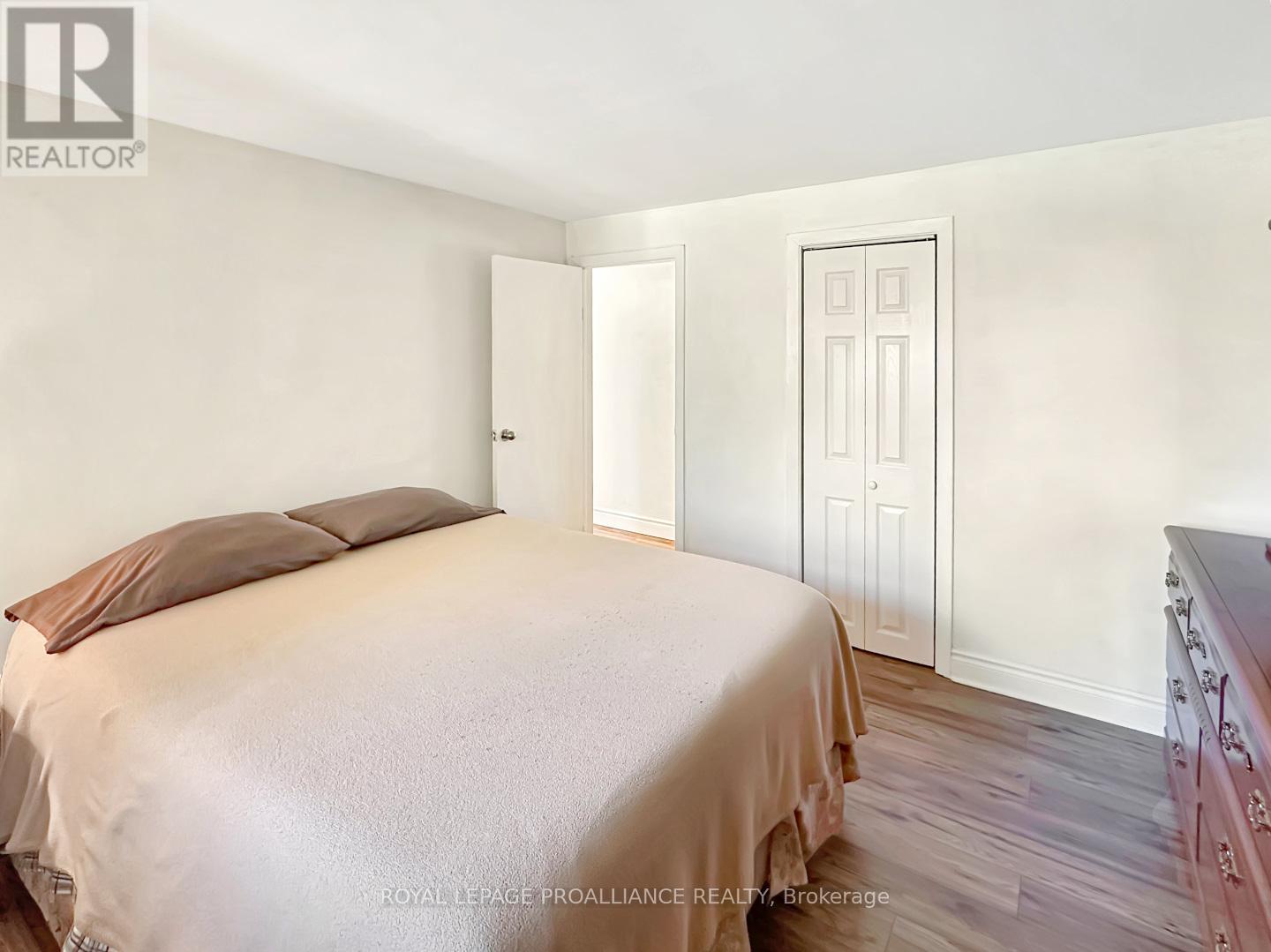 40 Ashley Street, Belleville (Thurlow Ward), ON - Indoor Photo Showing Bedroom