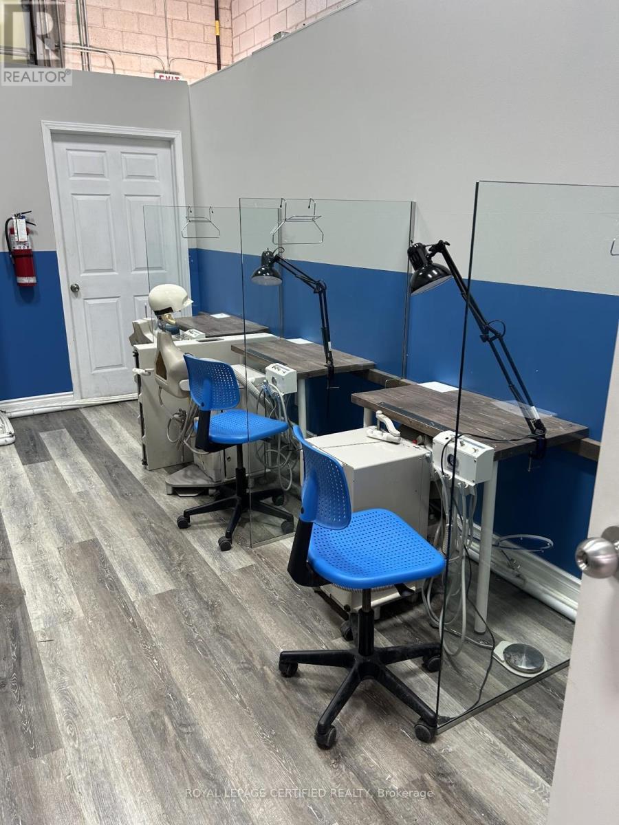 259 Traders Boulevard E, Mississauga, ON