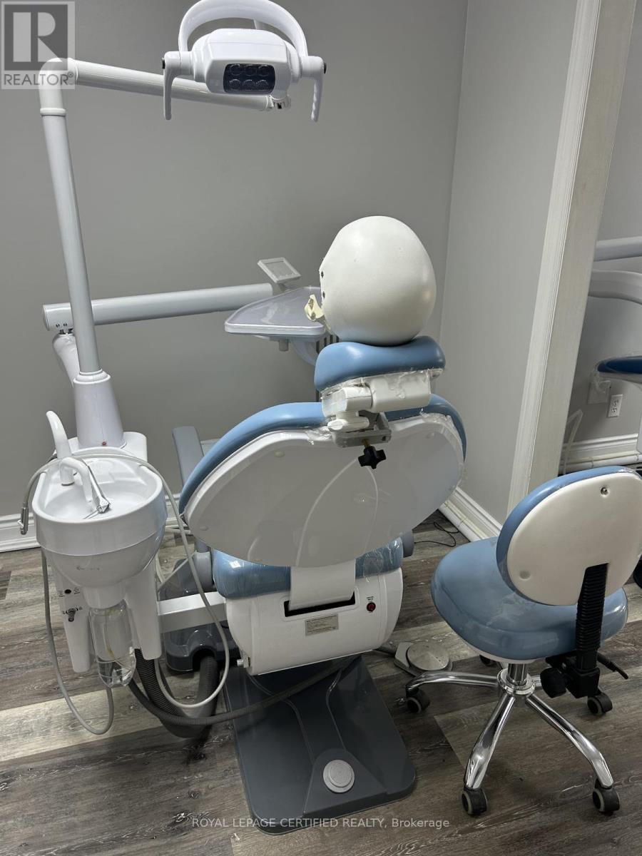 259 Traders Boulevard E, Mississauga, ON