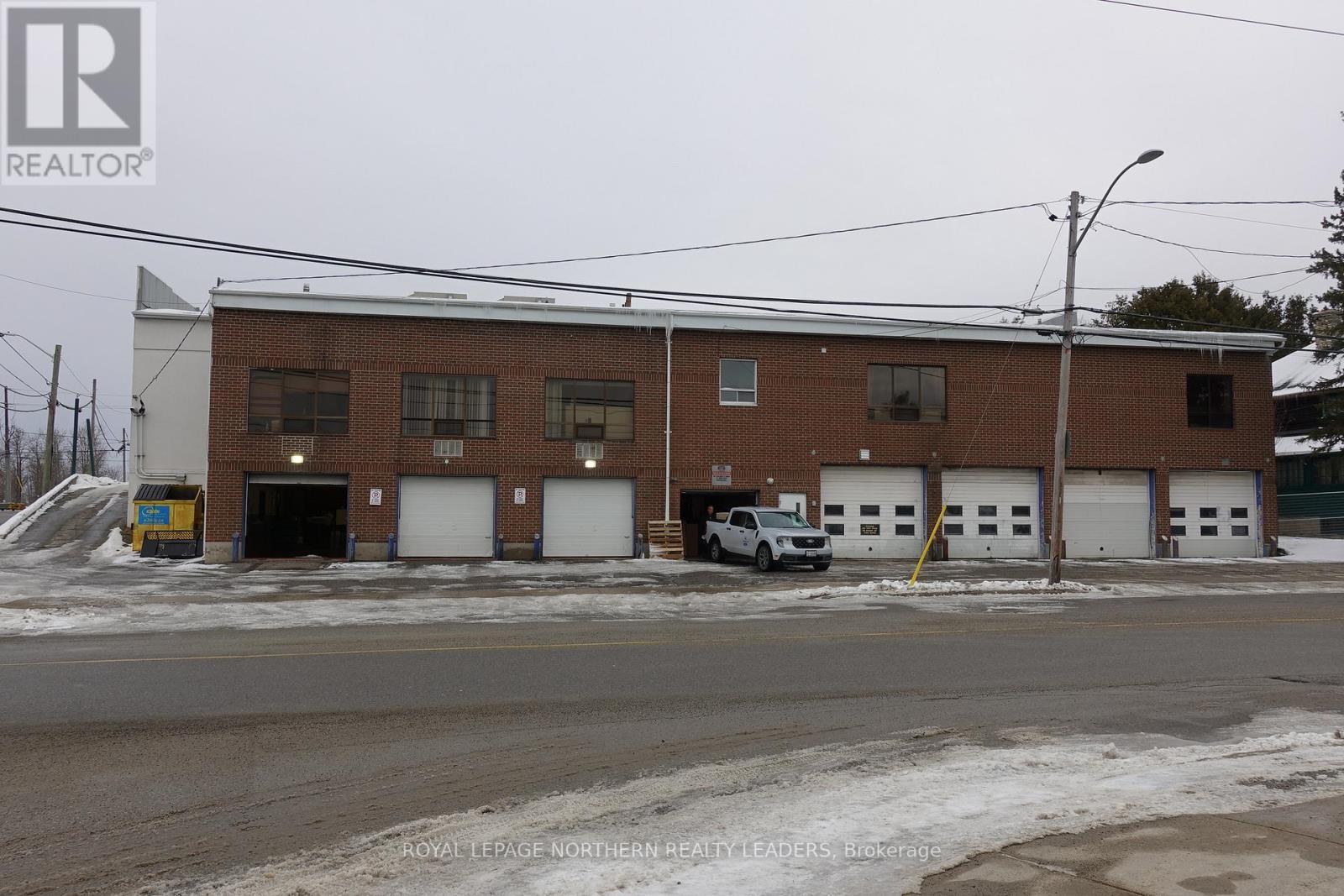 445 Algonquin Boulevard W, Timmins (Ts - Sw), ON