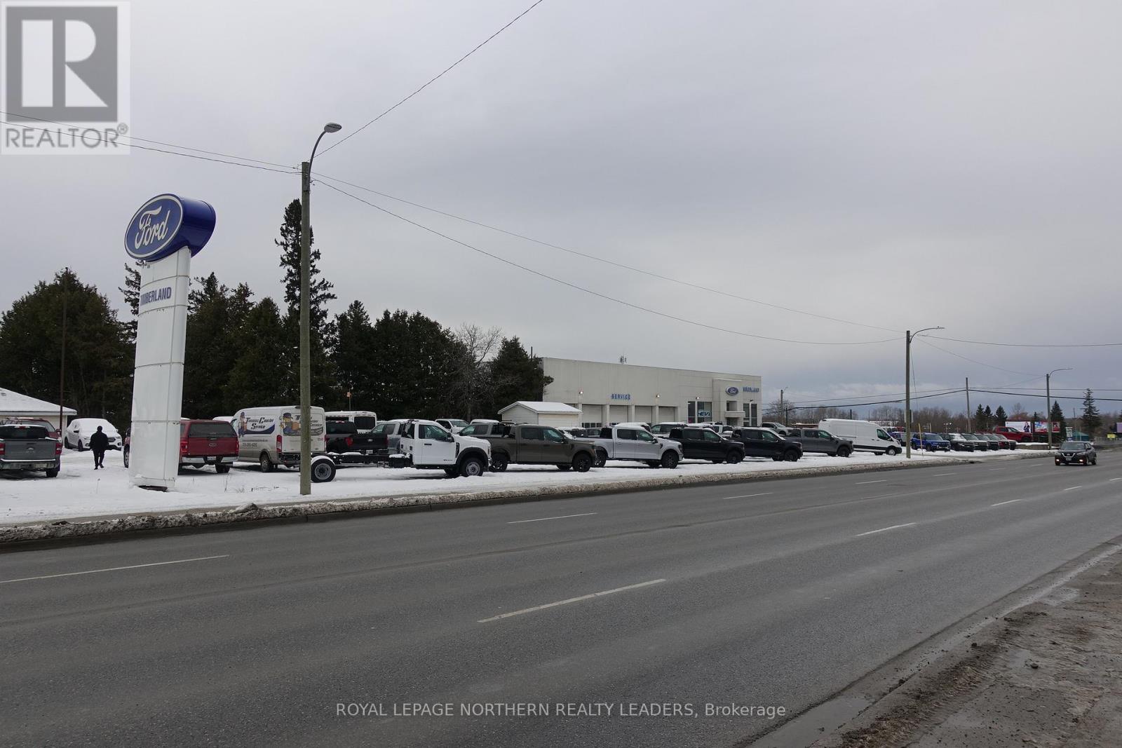 445 Algonquin Boulevard W, Timmins (Ts - Sw), ON