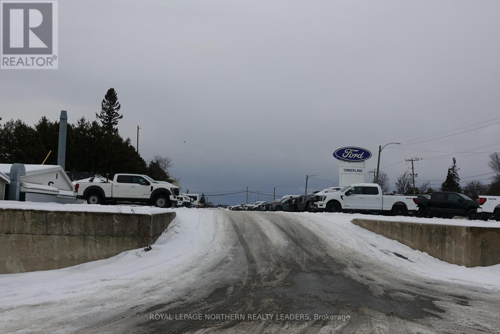 445 Algonquin Boulevard W, Timmins (Ts - Sw), ON