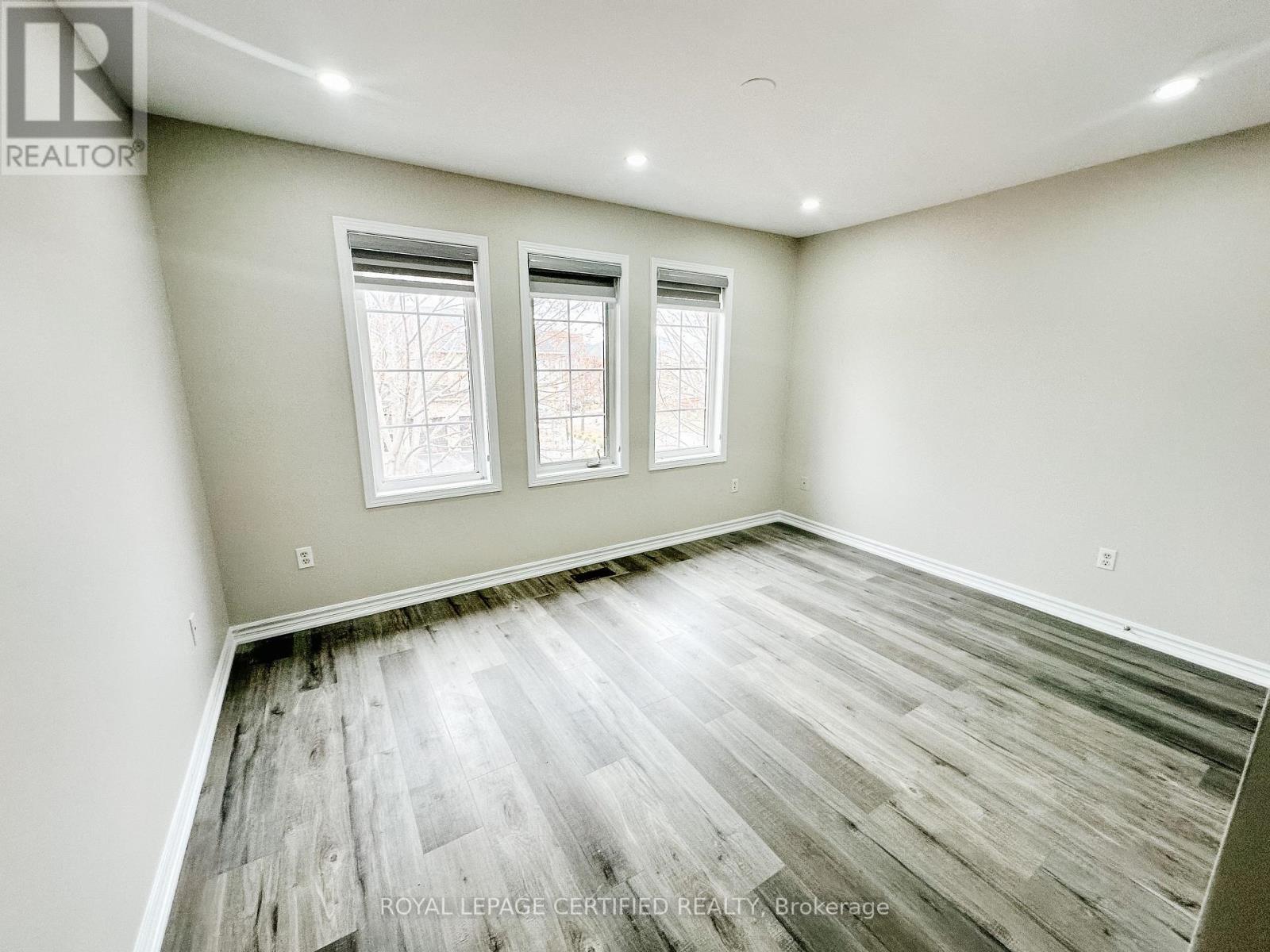 30 Lucerne Drive, Vaughan, ON - Indoor Photo Showing Other Room
