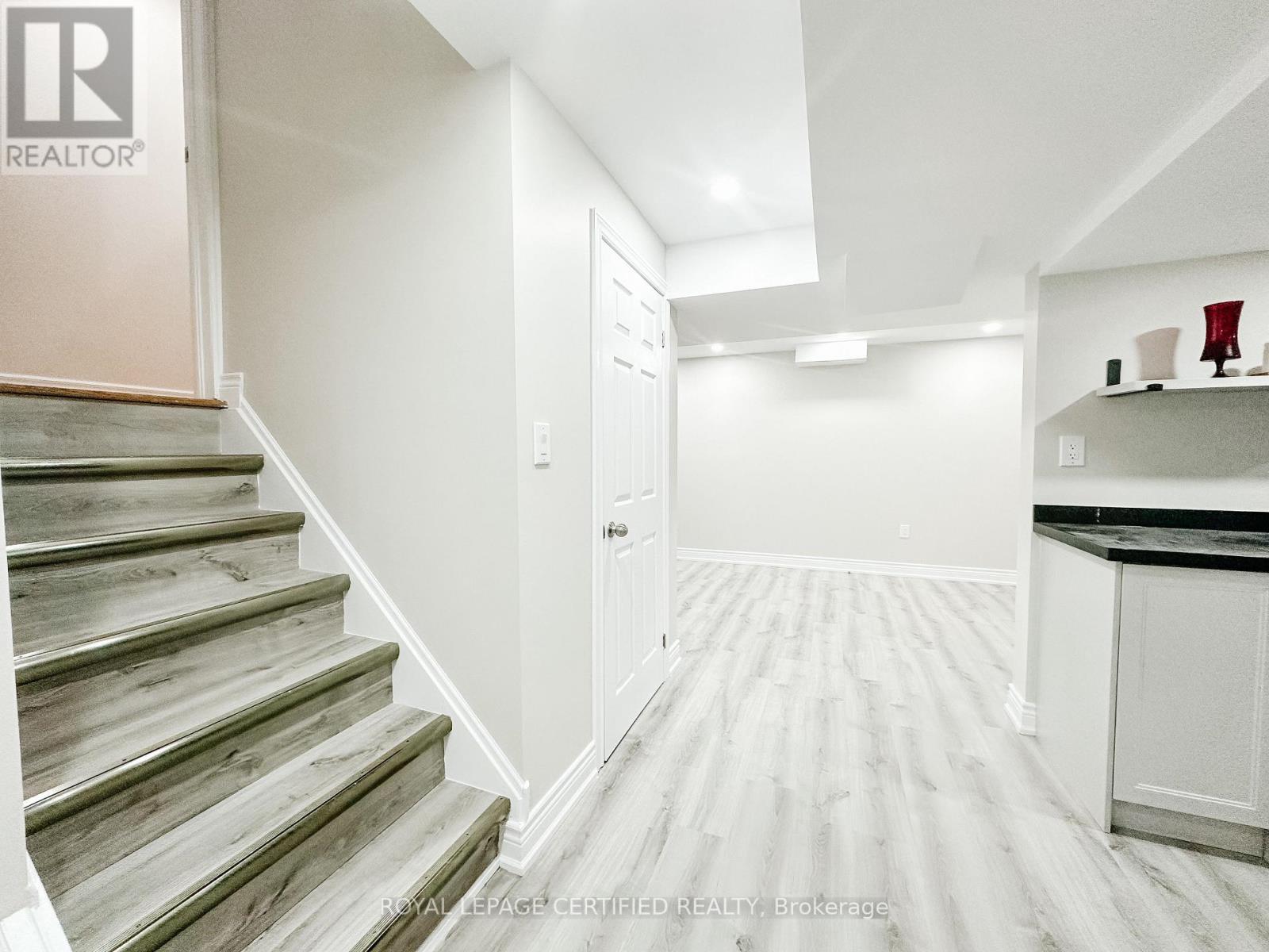 30 Lucerne Drive, Vaughan, ON - Indoor Photo Showing Other Room