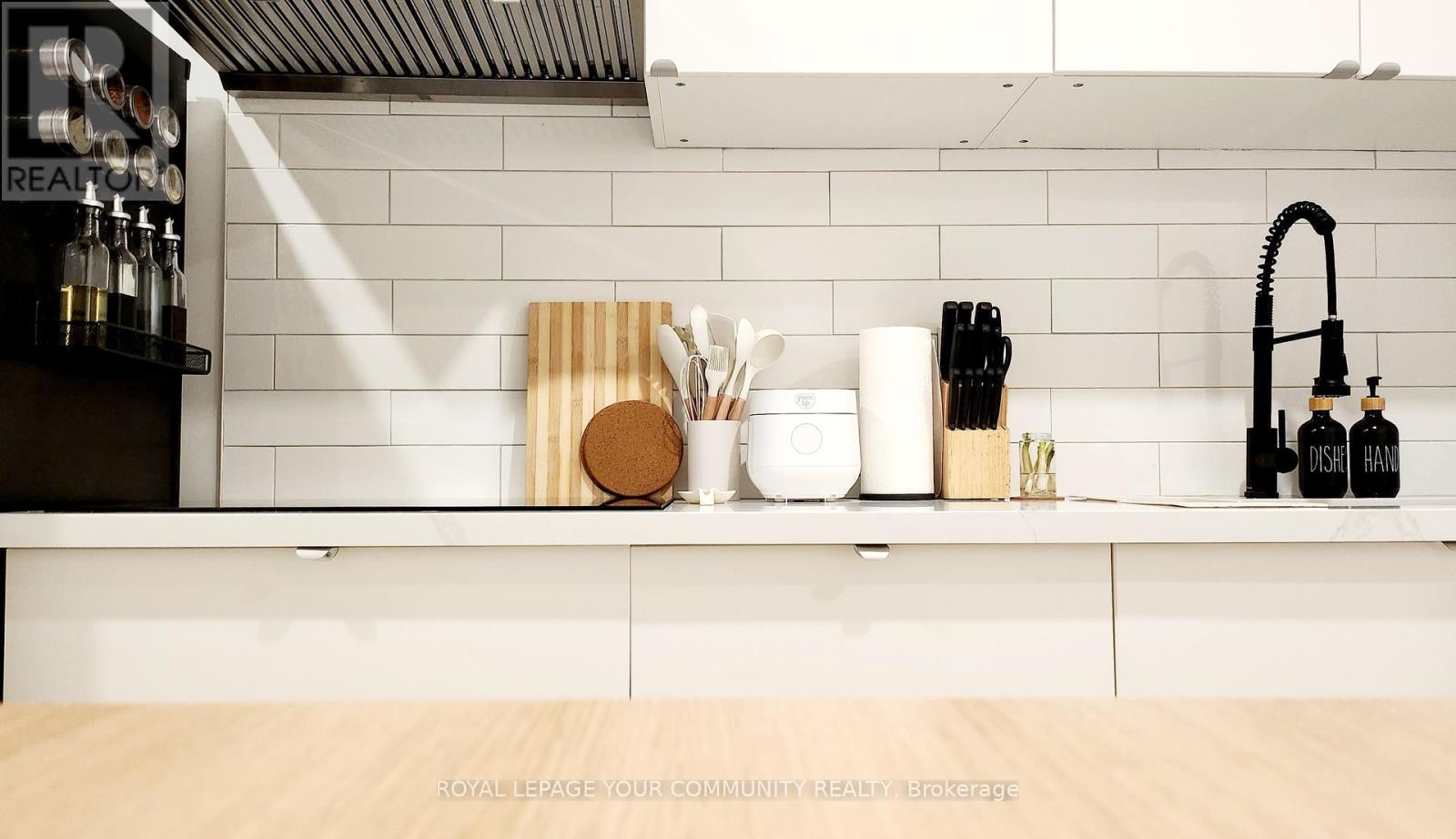 B1 - 352 Main Street N Street, Markham, ON - Indoor