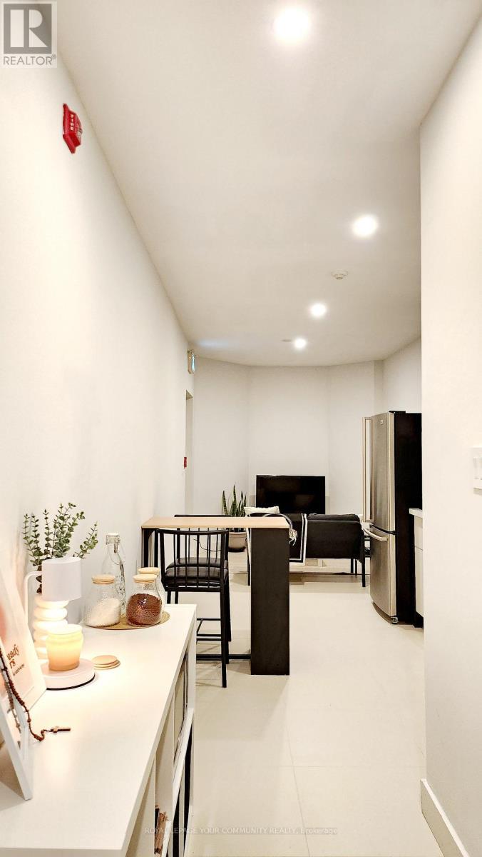 B1 - 352 Main Street N Street, Markham, ON - Indoor