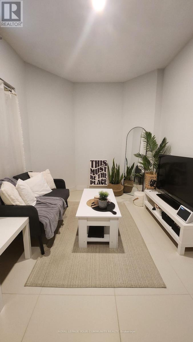 B1 - 352 Main Street N Street, Markham, ON - Indoor