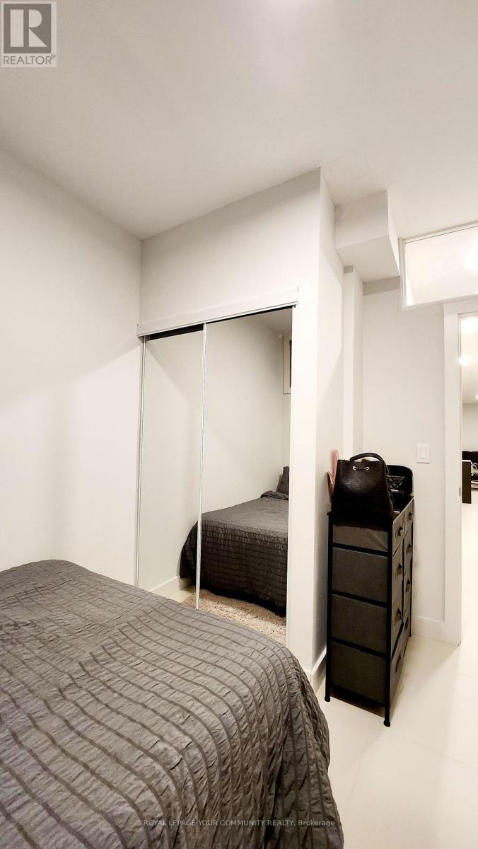 B1 - 352 Main Street N Street, Markham, ON - Indoor Photo Showing Bedroom