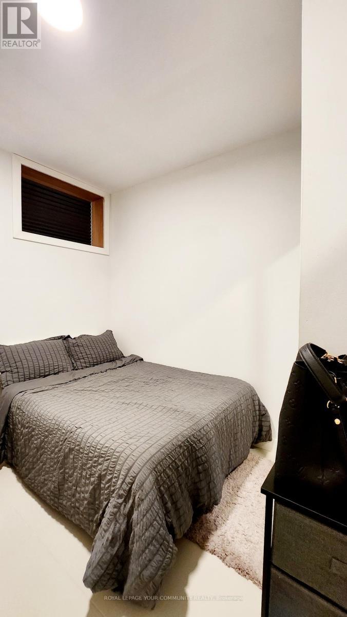 B1 - 352 Main Street N Street, Markham, ON - Indoor Photo Showing Bedroom