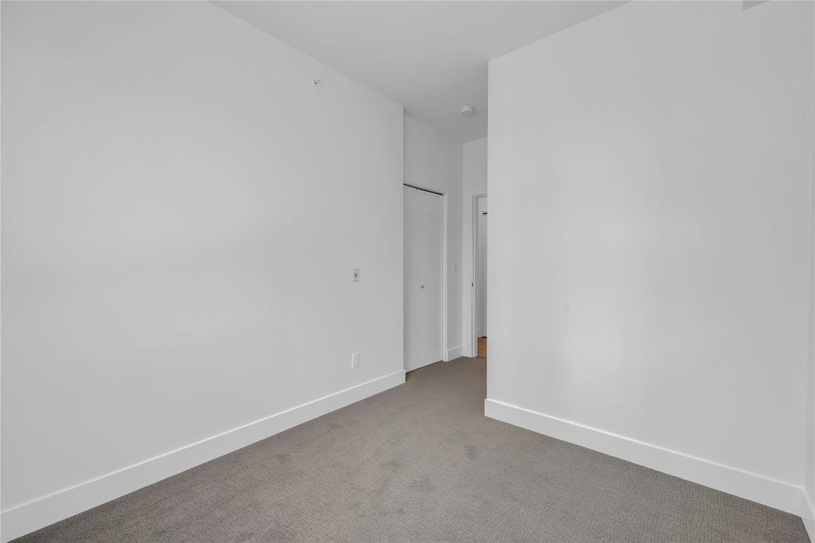 103C-3642 Mission Springs Drive, Kelowna, BC - Indoor Photo Showing Other Room