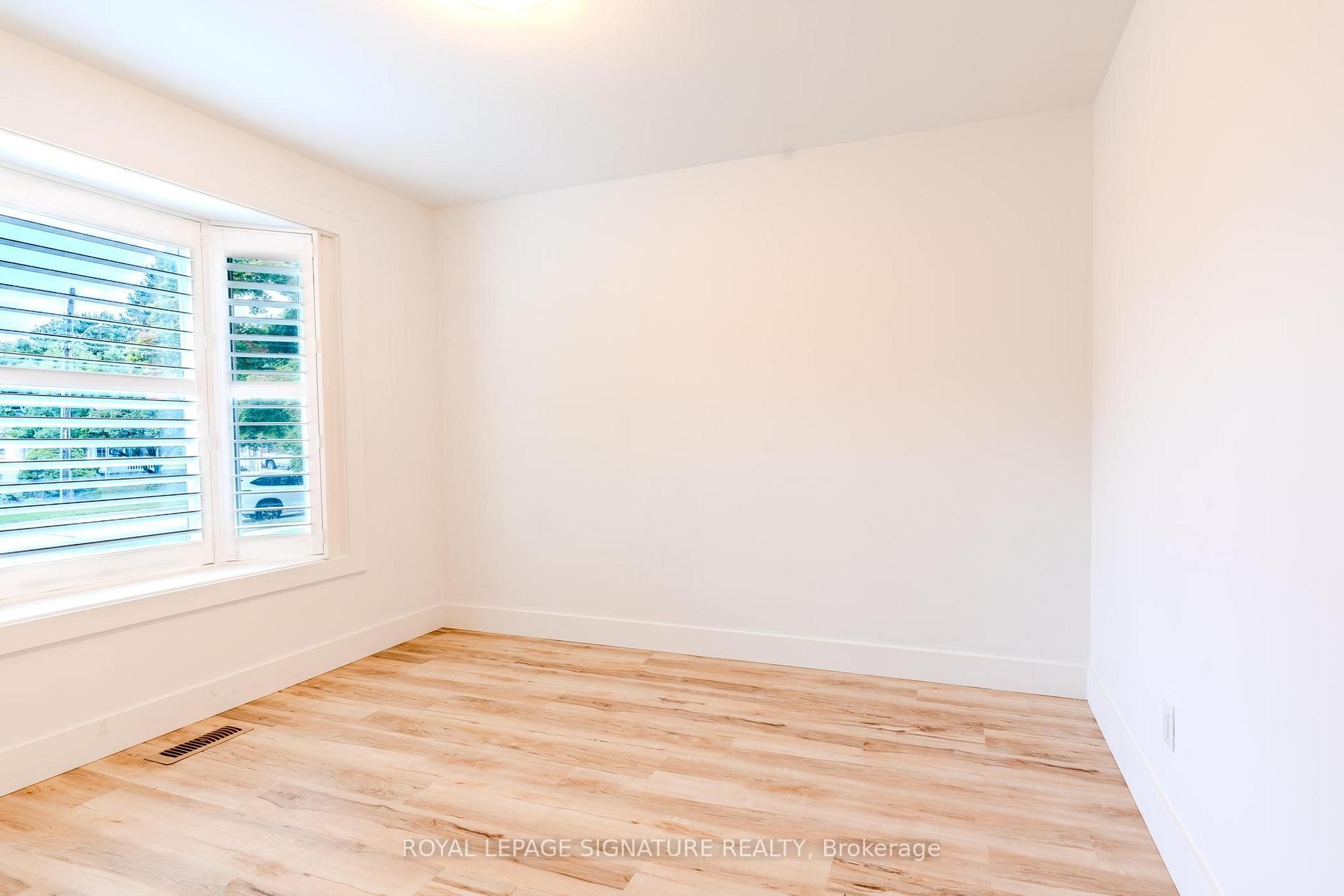 Main-41 Windsor Drive, Ajax, ON - Indoor Photo Showing Other Room