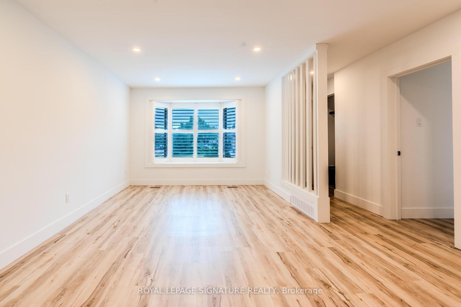 Main-41 Windsor Drive, Ajax, ON - Indoor Photo Showing Other Room