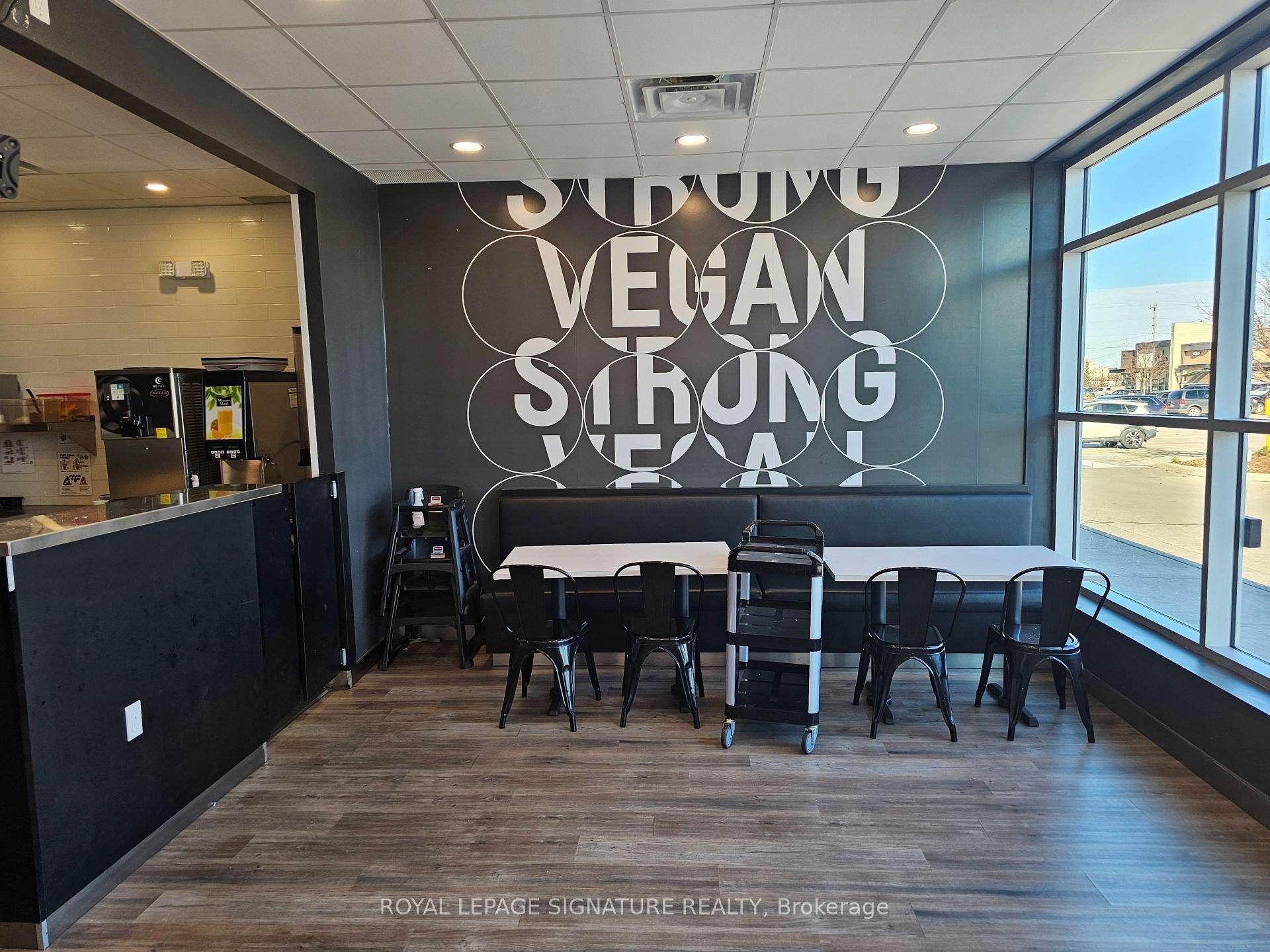 C61C-212 Ritson Road, Oshawa, ON