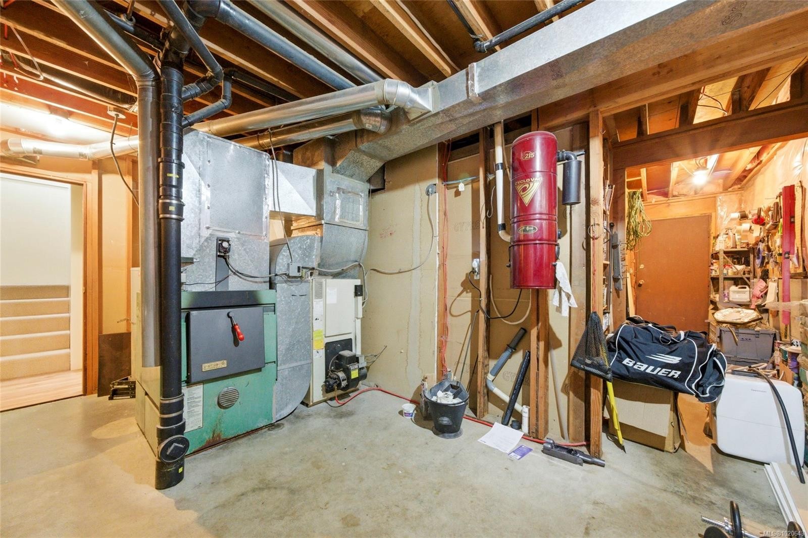 510 Voutrait Rd, Mill Bay, BC