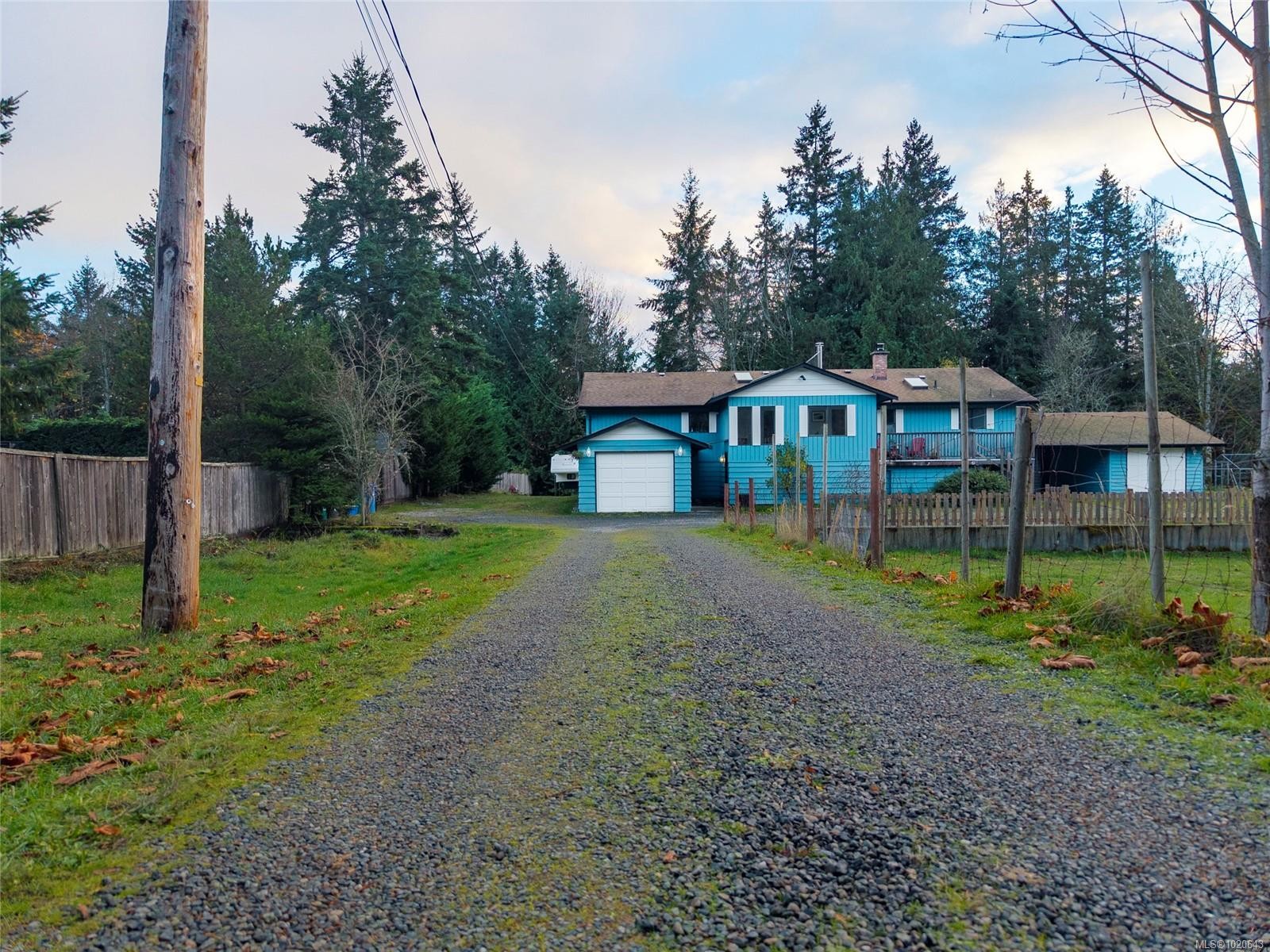 510 Voutrait Rd, Mill Bay, BC