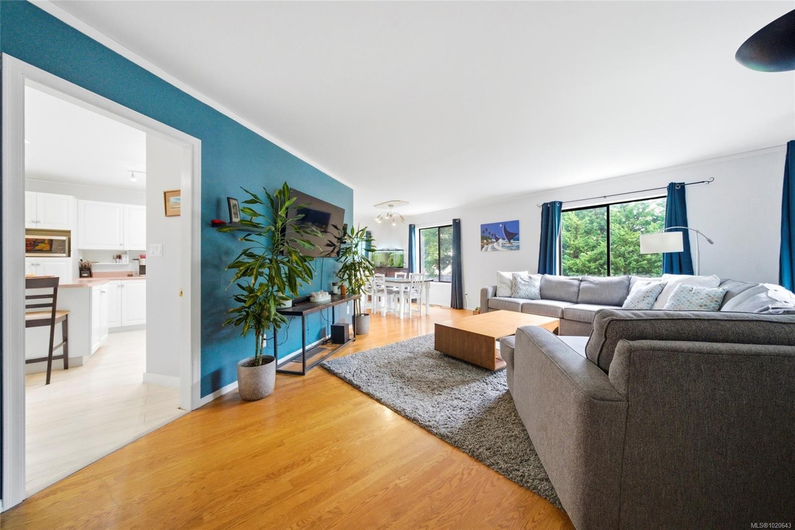 510 Voutrait Rd, Mill Bay, BC