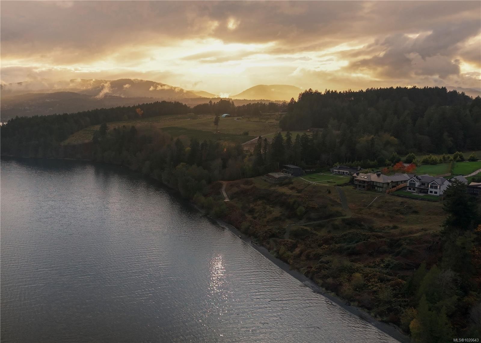 510 Voutrait Rd, Mill Bay, BC