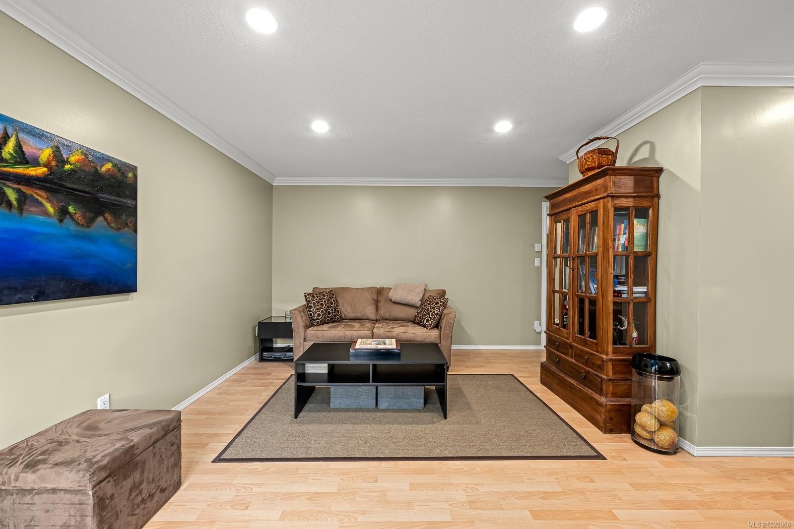 13-2475 Mansfield Dr, Courtenay, BC