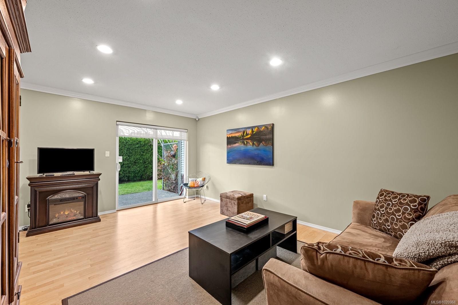 13-2475 Mansfield Dr, Courtenay, BC