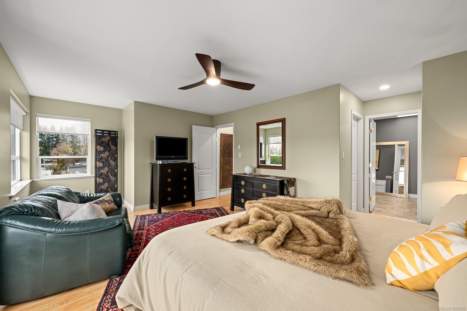 13-2475 Mansfield Dr, Courtenay, BC