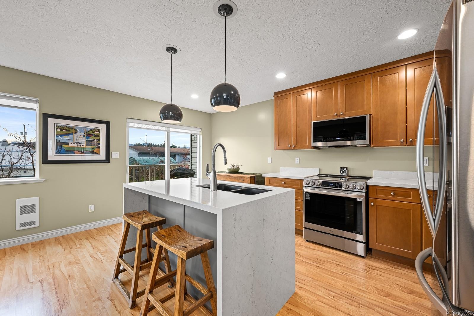 13-2475 Mansfield Dr, Courtenay, BC