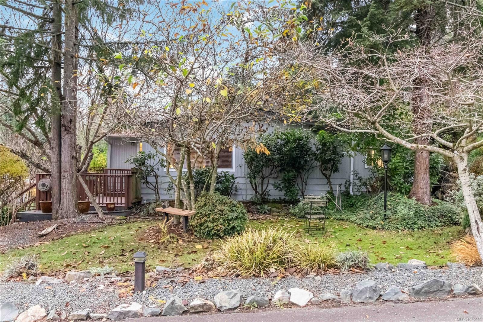 4-5838 Blythwood Rd, Sooke, BC