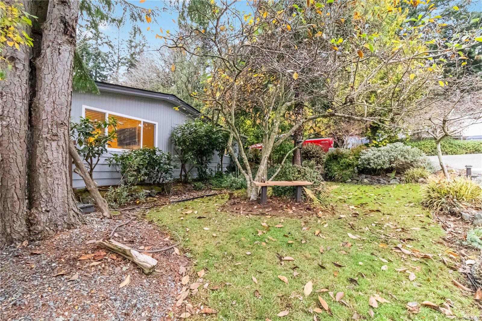 4-5838 Blythwood Rd, Sooke, BC