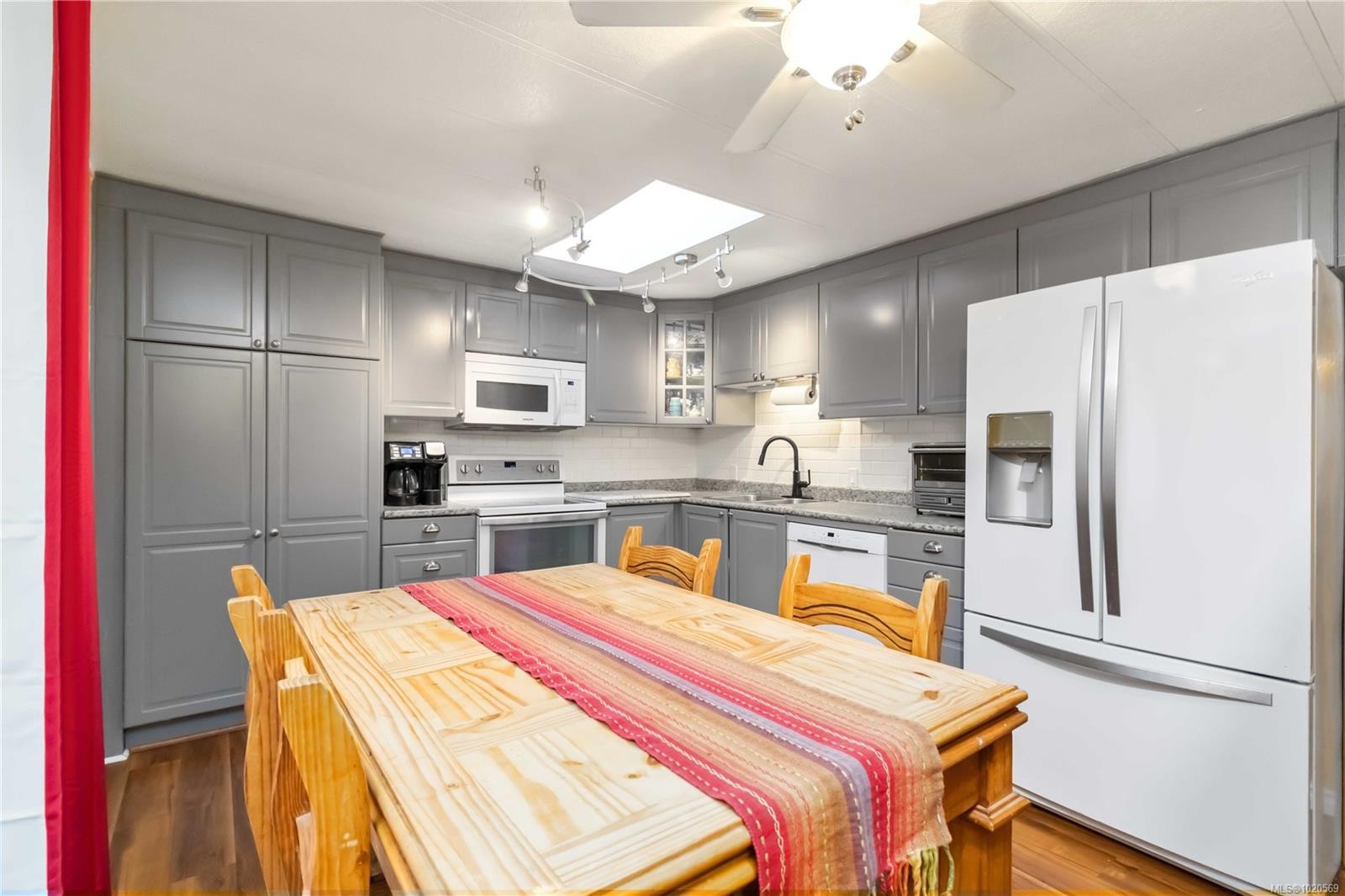 4-5838 Blythwood Rd, Sooke, BC