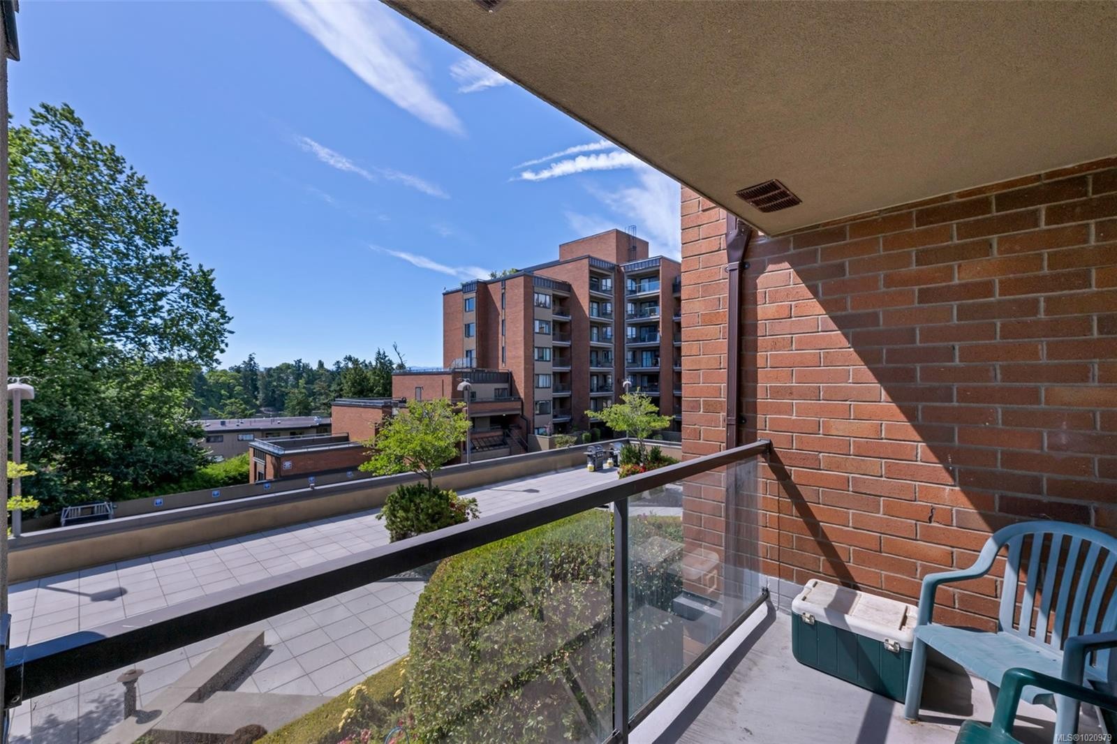 206-103 Gorge Rd East, Victoria, BC - Outdoor With Exterior