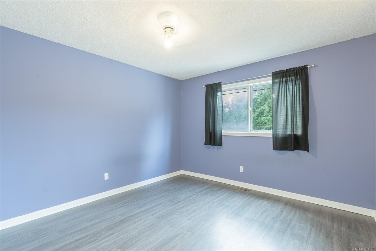 2275 Millstream Rd, Langford, BC