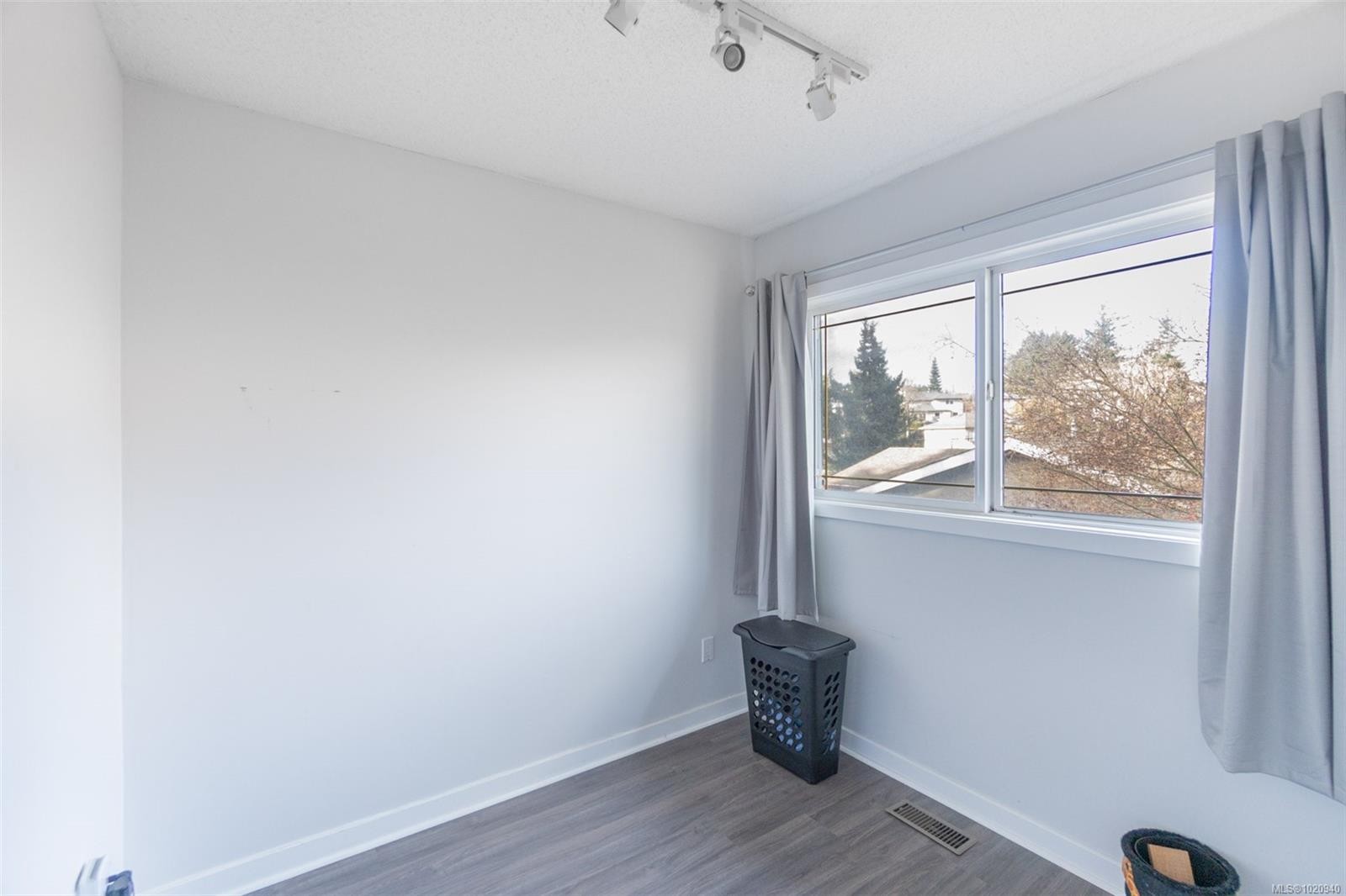 2275 Millstream Rd, Langford, BC