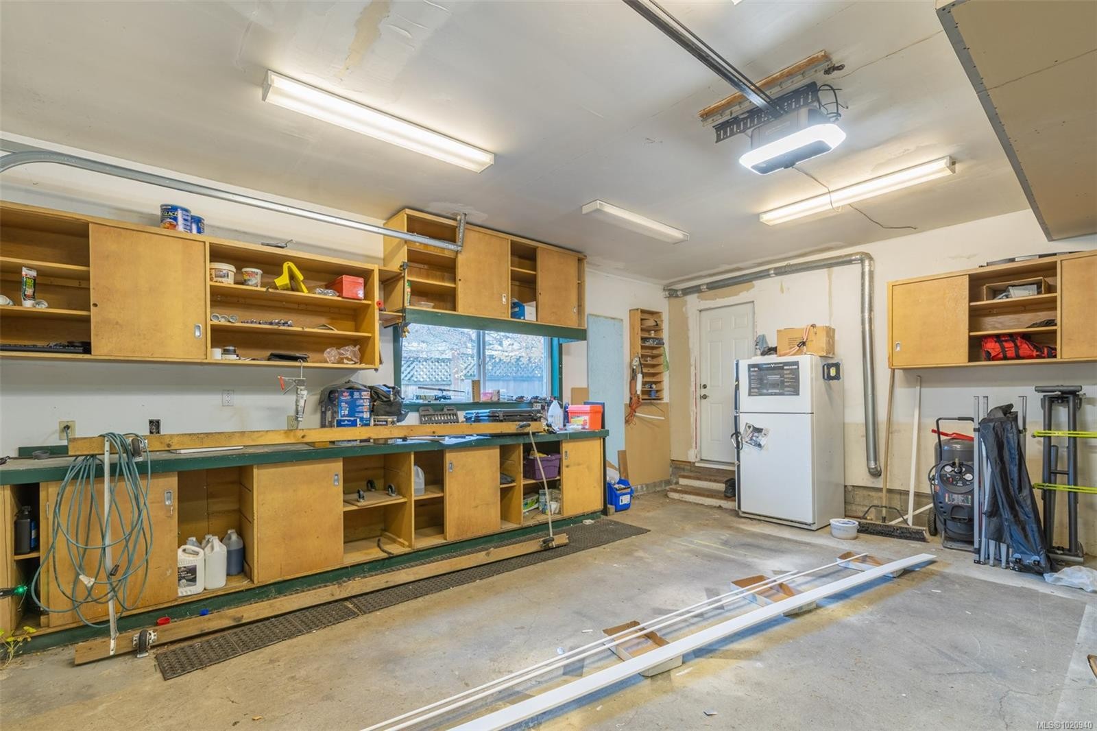 2275 Millstream Rd, Langford, BC