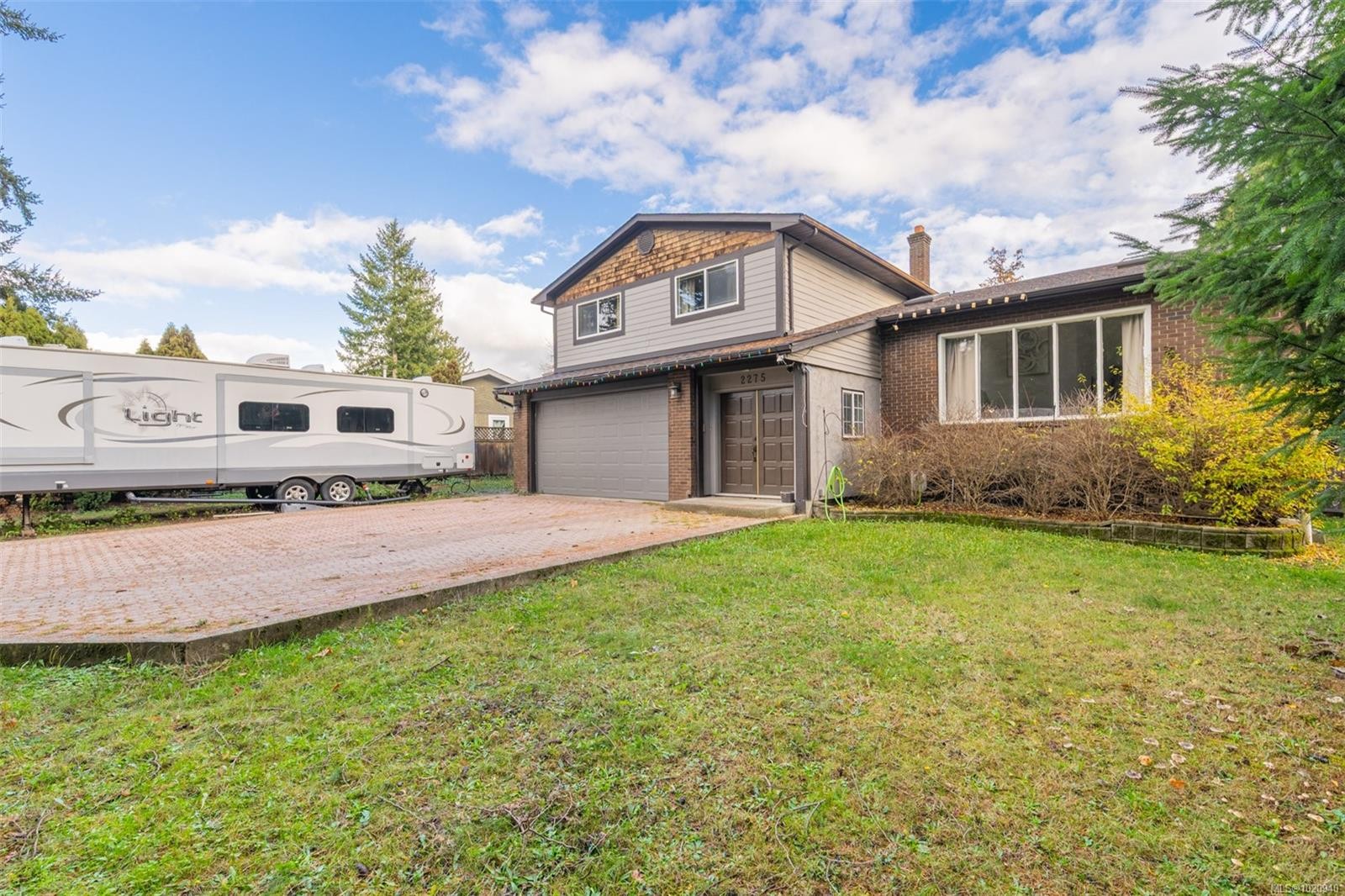 2275 Millstream Rd, Langford, BC