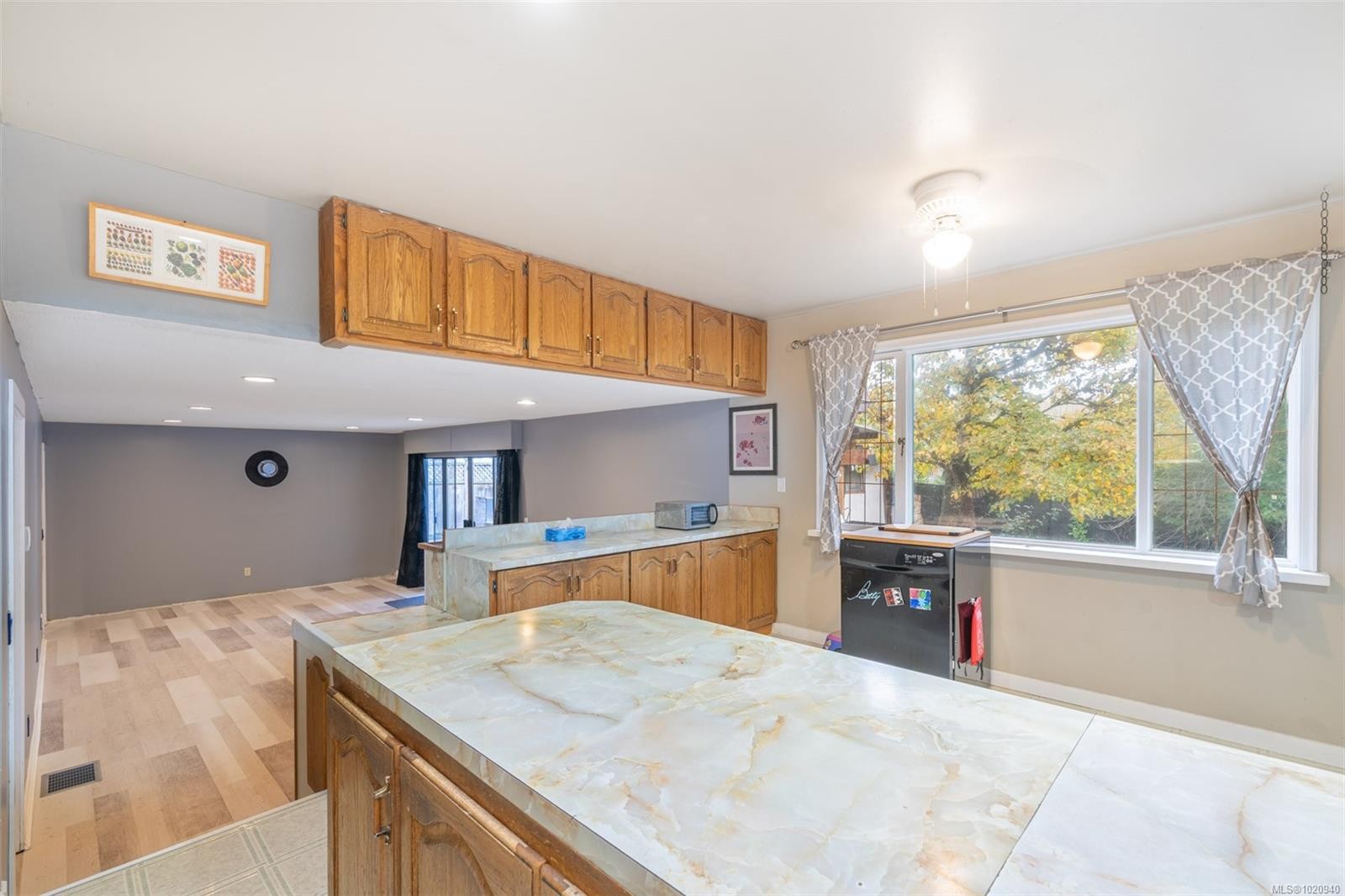 2275 Millstream Rd, Langford, BC