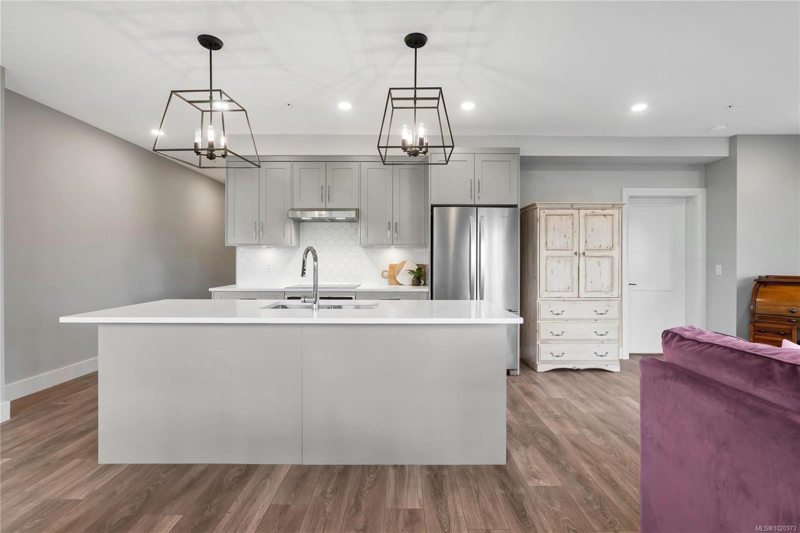 204-741 Travino Lane, Saanich, BC - Indoor Photo Showing Kitchen With Upgraded Kitchen