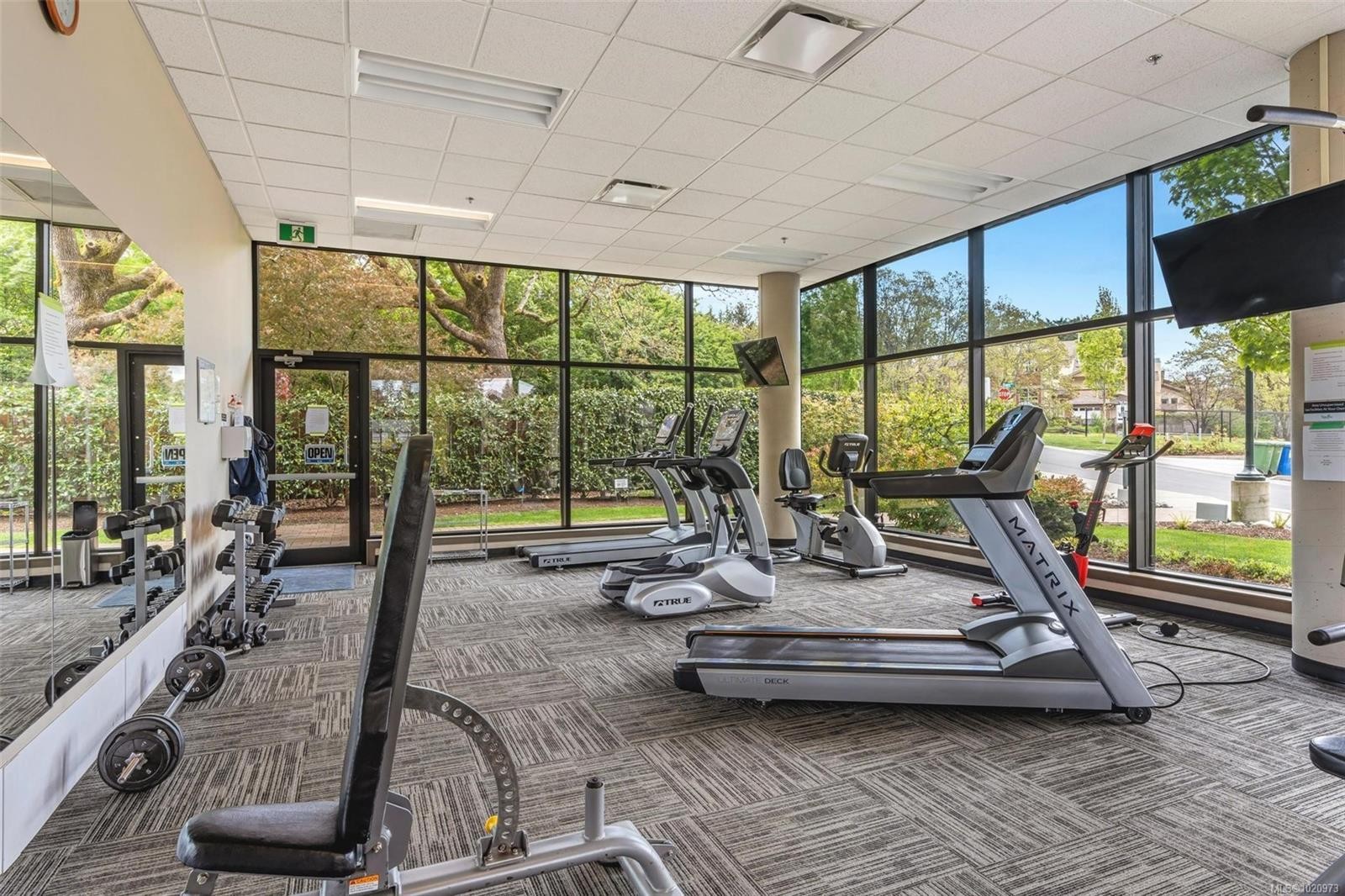 204-741 Travino Lane, Saanich, BC - Indoor Photo Showing Gym Room