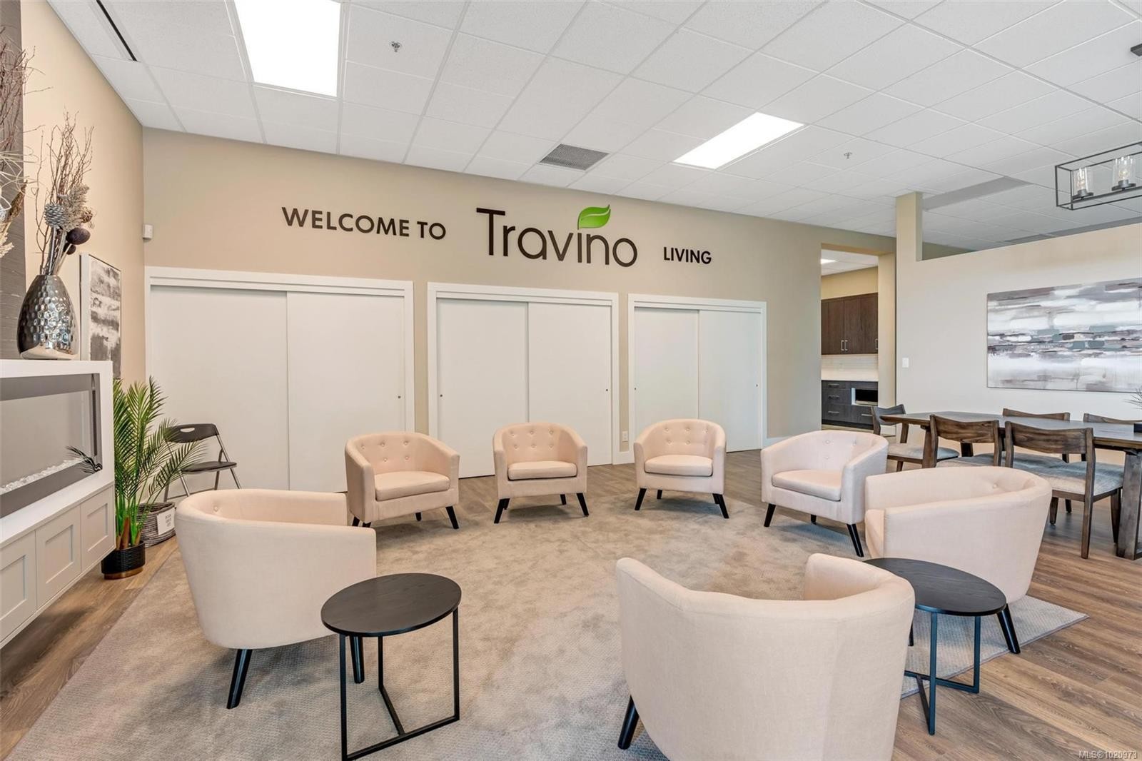204-741 Travino Lane, Saanich, BC - Indoor