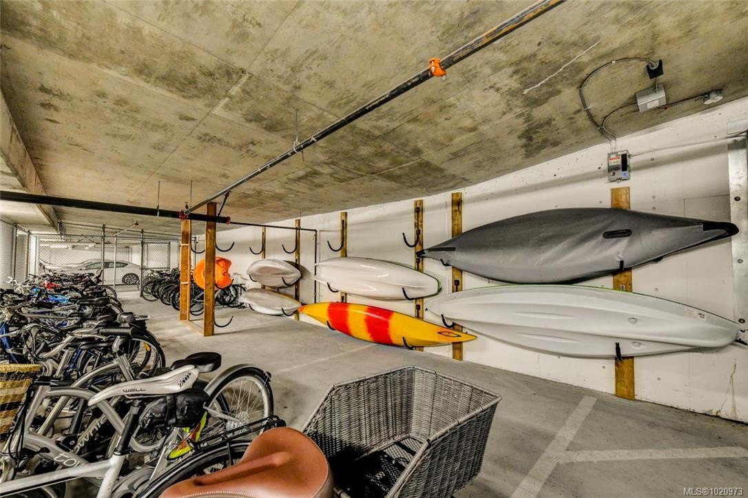 204-741 Travino Lane, Saanich, BC - Indoor Photo Showing Garage