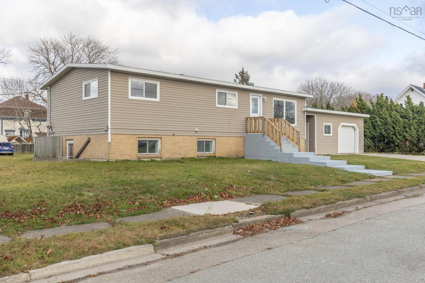 2 Huntington Street, Yarmouth, NS