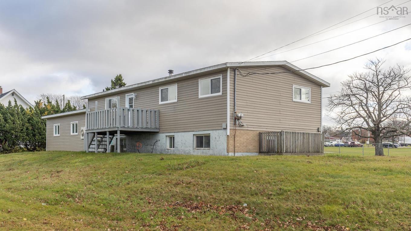 2 Huntington Street, Yarmouth, NS