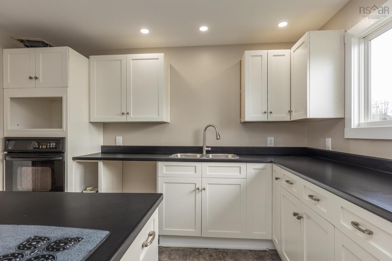 2 Huntington Street, Yarmouth, NS