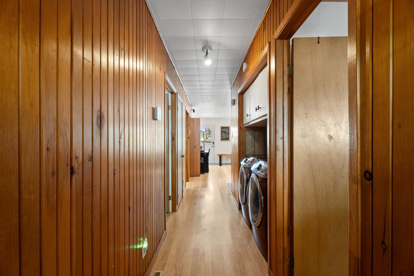 Corridor - 220 Rue Guy-Desrochers, Chertsey, QC - Indoor Photo Showing Other Room