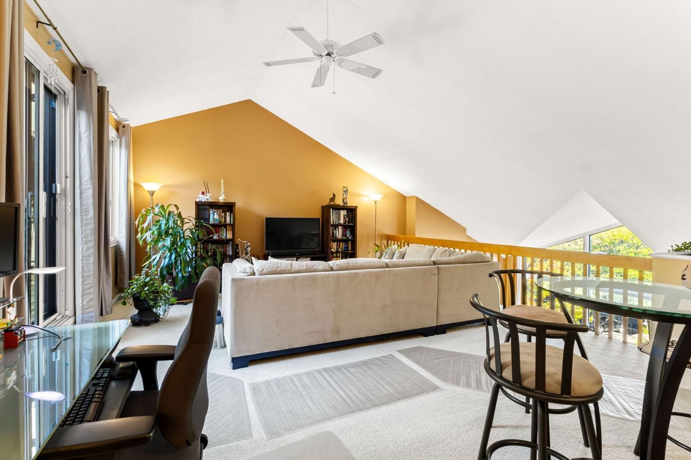 Mezzanine - 123 Place Du Soleil, Montréal (Verdun/Île-Des-Soeurs), QC -