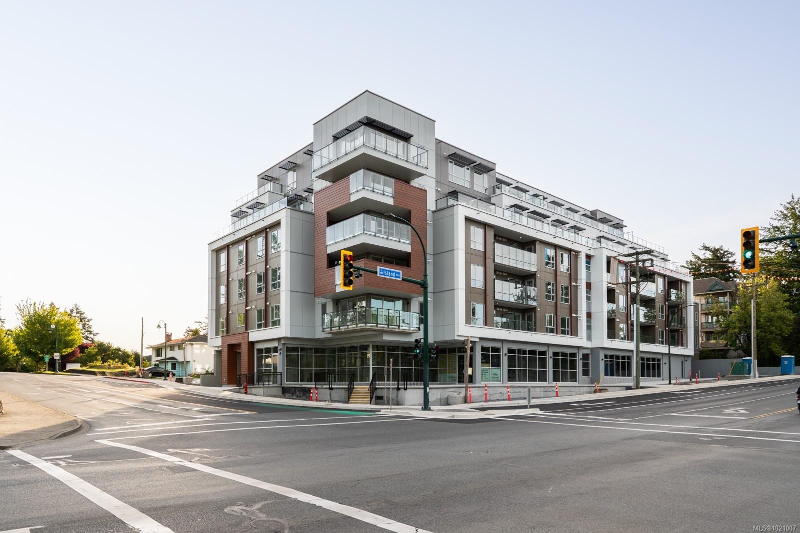 303-258 Helmcken Rd, View Royal, BC - Outdoor