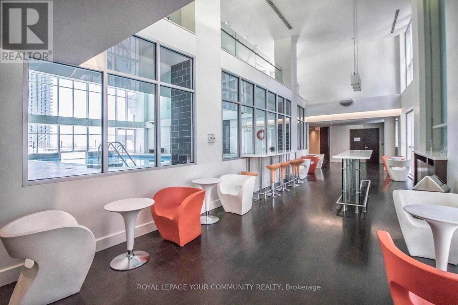 1707 - 218 Queens Quay W, Toronto, ON - Indoor