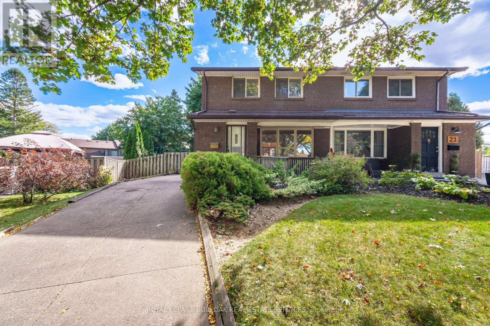 21 Horning Drive, Hamilton, ON - Outdoor With Facade