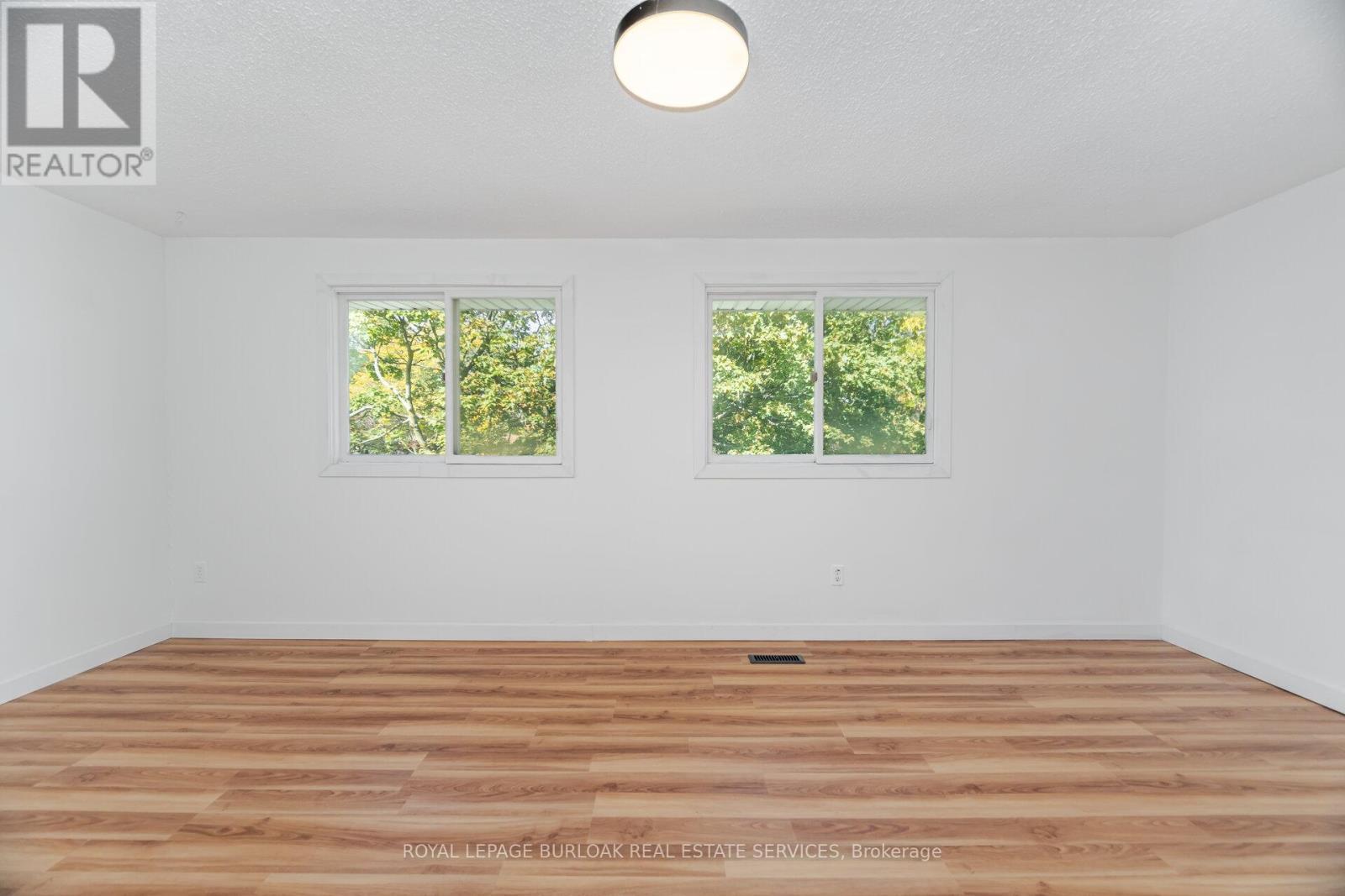 21 Horning Drive, Hamilton, ON - Indoor Photo Showing Other Room