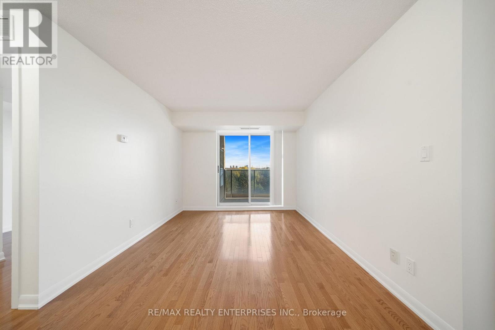 808 - 5791 Yonge Street, Toronto, ON - Indoor Photo Showing Other Room